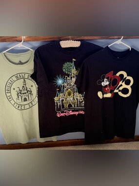 Walt Disney World t shirt tee Lot of 3 Size Medium